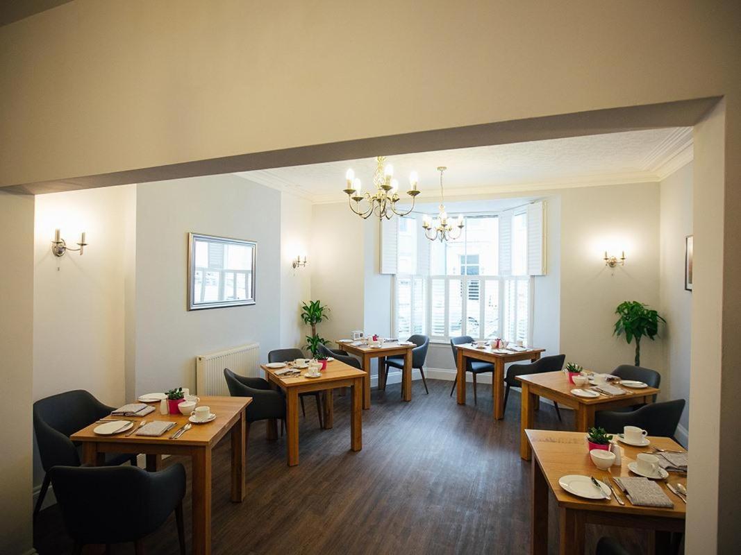 מלון טנבי The Townhouse מראה חיצוני תמונה